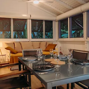 Et Duplex De Island Bay Holiday home Bouillante